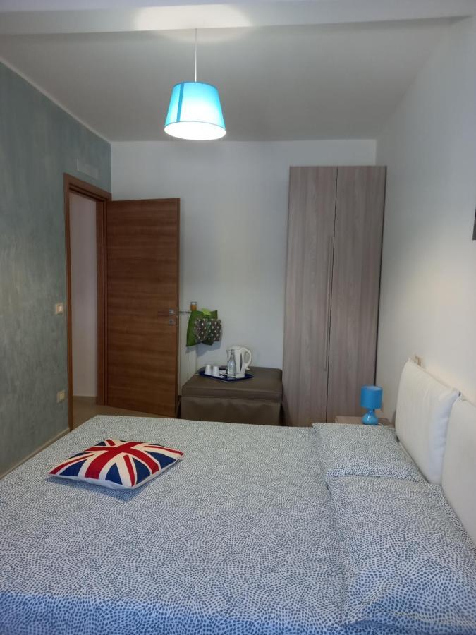 B&B Iris Cottage Кампомарино Экстерьер фото